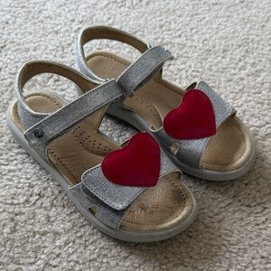 Naturino Silver leather Sandals with Pink Heart
